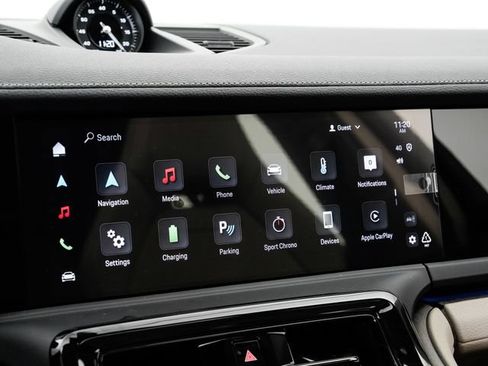 Certified 2025 Porsche Panamera 4 E-Hybrid AWD/4WD image 19