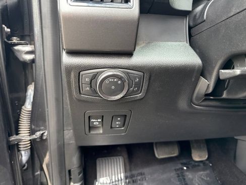 Used 2019 Ford F150 XLT w/ Equipment Group 302A Luxury AWD/4WD image 20
