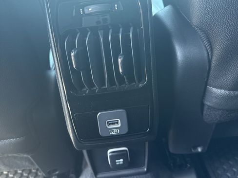 Used 2024 Jeep Compass Trailhawk AWD/4WD image 24