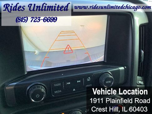Used 2017 Chevrolet Silverado 2500 LT w/ Midnight Edition AWD/4WD image 13