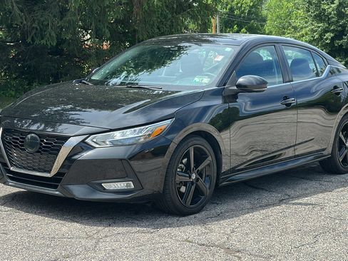 Certified 2022 Nissan Sentra SR w/ Electronics Package FWD image 2