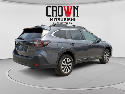 Used 2023 Subaru Outback Premium AWD/4WD image 3