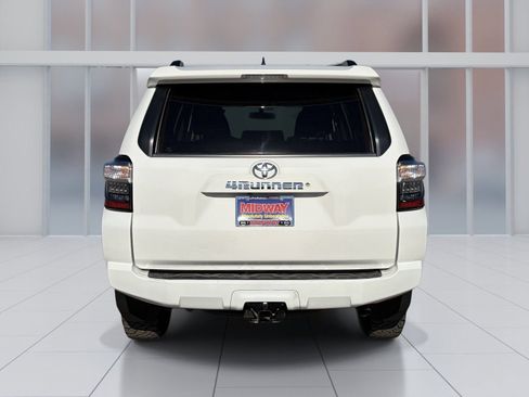 Used 2019 Toyota 4Runner SR5 image 5