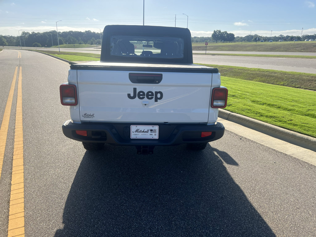 Certified 2023 Jeep Gladiator Sport w/ Trailer Tow Package AWD/4WD image 5
