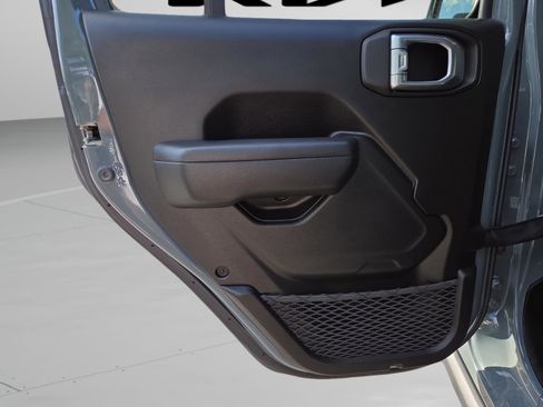 Used 2024 Jeep Wrangler Unlimited Rubicon w/ XTREMEE 35" Tire Package image 28