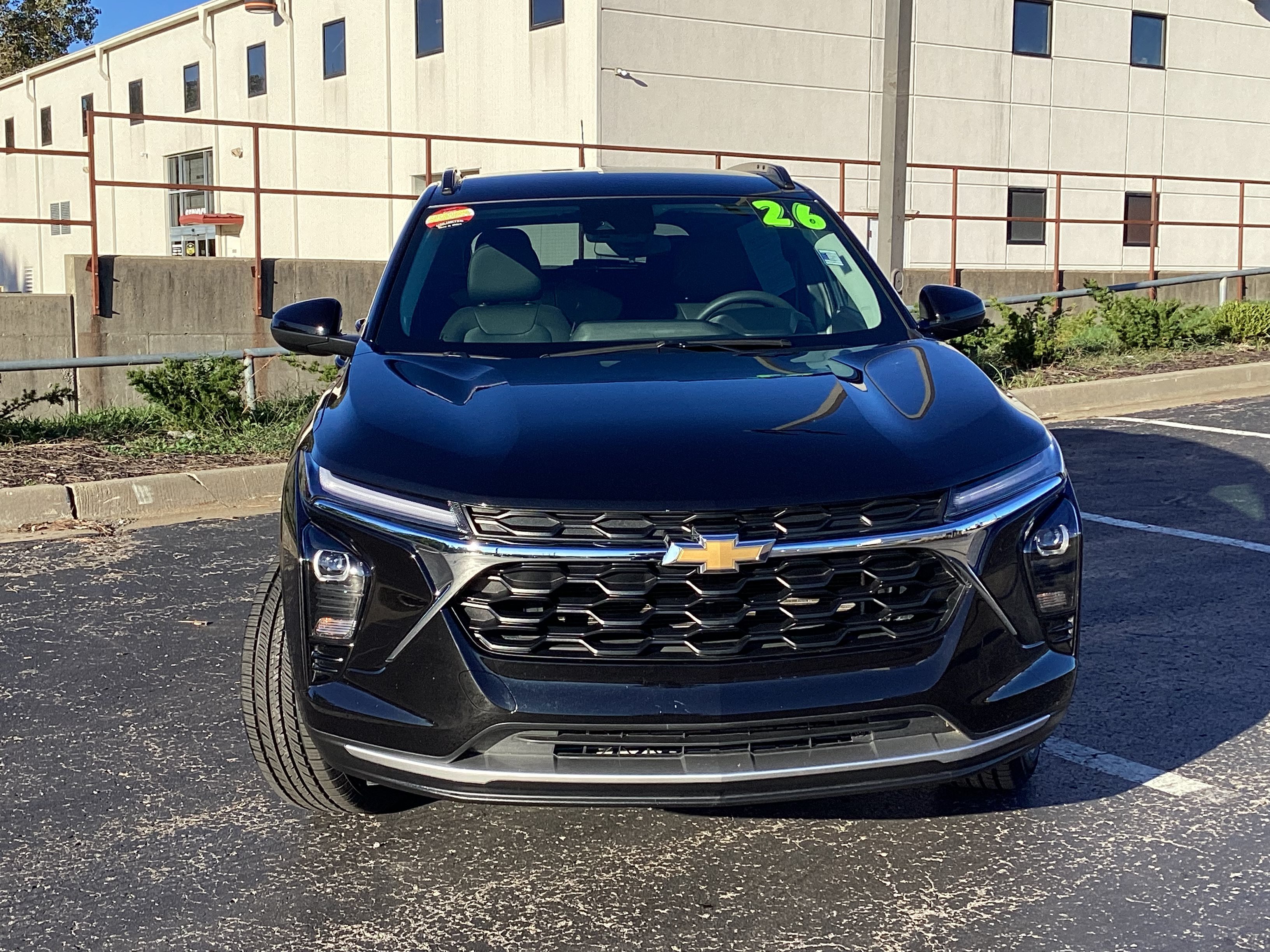Used 2026 Chevrolet Trax LT FWD image 15