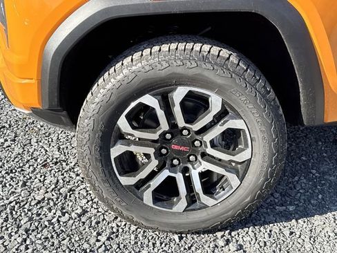 New 2026 GMC Canyon AT4 w/ AT4 Premium Package image 33