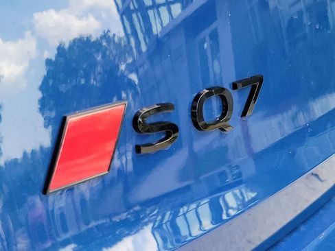 New 2026 Audi SQ7 Prestige AWD/4WD image 15