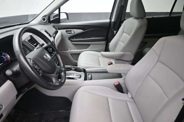 Used 2022 Honda Pilot Touring image 17