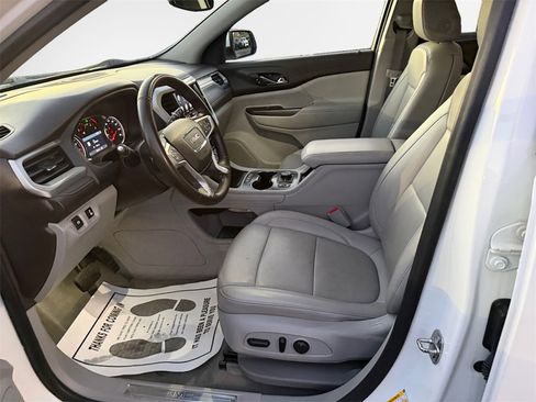 Certified 2023 GMC Acadia SLT image 12