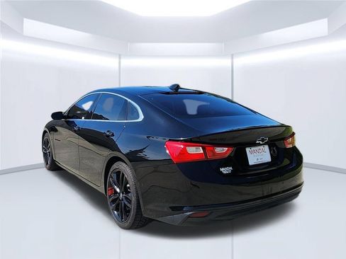 Used 2018 Chevrolet Malibu LT w/ Leather Package FWD image 7