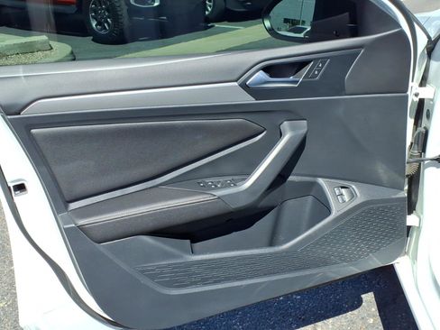 Certified 2023 Volkswagen Jetta Sport FWD image 18