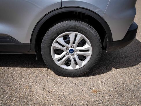 Used 2023 Ford Escape AWD image 13