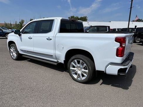 New 2026 Chevrolet Silverado 1500 High Country AWD/4WD image 3
