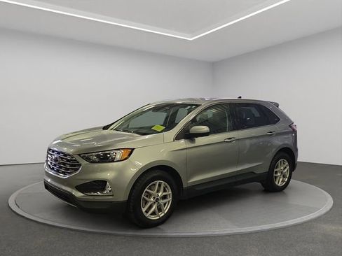 Used 2022 Ford Edge SEL image 6