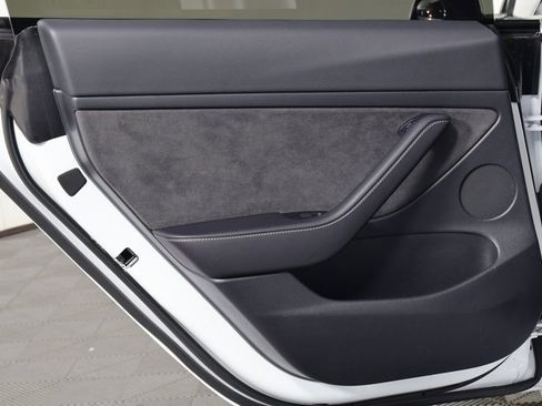 Used 2023 Tesla Model 3 Standard Range RWD image 13