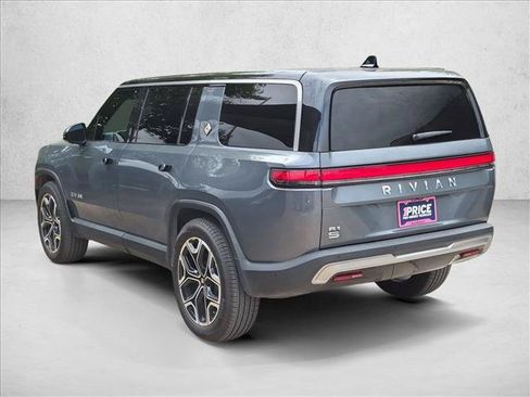 Used 2025 Rivian R1S Adventure Dual AWD/4WD image 7