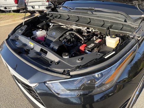 Used 2024 Toyota Highlander LE image 23