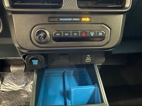 New 2026 Ford Maverick XLT image 25