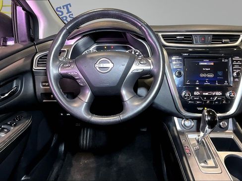 Used 2023 Nissan Murano SV AWD/4WD image 9