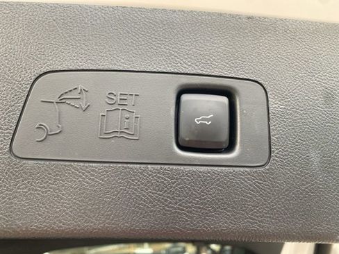 Used 2025 Lincoln Corsair FWD w/ Equipment Group 101A image 27