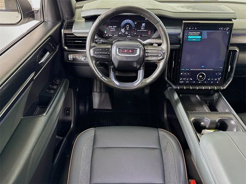 Certified 2025 GMC Acadia AT4 w/ LPO, Floor Liner Package image 21