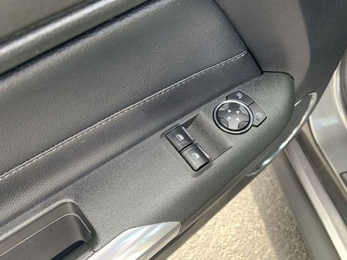 Used 2018 Ford Mustang Premium image 15