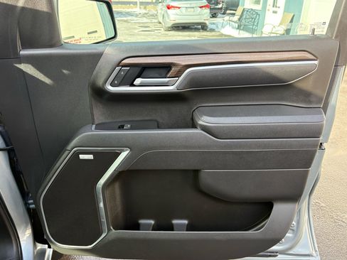 Used 2025 Chevrolet Silverado 1500 RST image 16