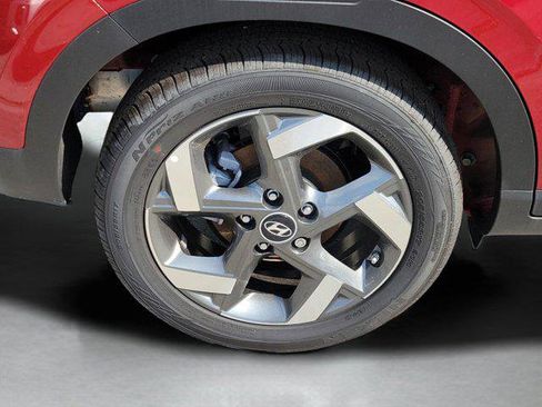 New 2025 Hyundai Venue Limited image 5