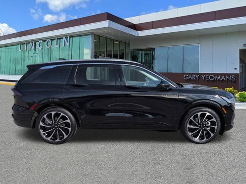 New 2026 Lincoln Nautilus Black Label AWD/4WD image 3