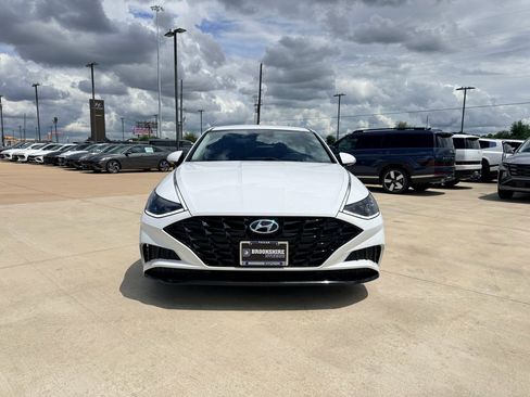 Used 2023 Hyundai Sonata SEL FWD image 2