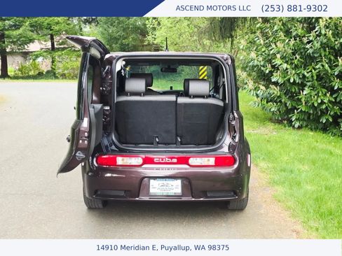 Used 2009 Nissan Cube 1.8 S Krom Edition w/ Interior Designer Pkg FWD image 17