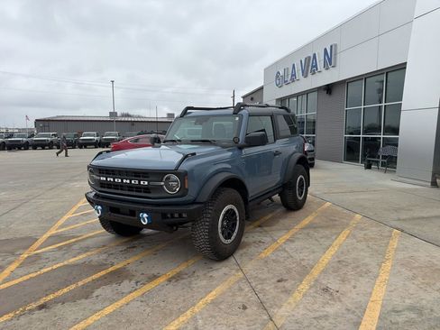 Used 2024 Ford Bronco Black Diamond w/ Sasquatch Package image 3