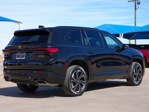 Used 2026 Buick Enclave Sport Touring image 4