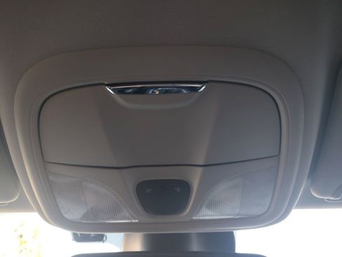 Used 2022 Jeep Cherokee Latitude Lux image 6