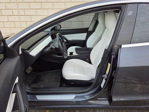 Used 2018 Tesla Model 3 Long Range image 20