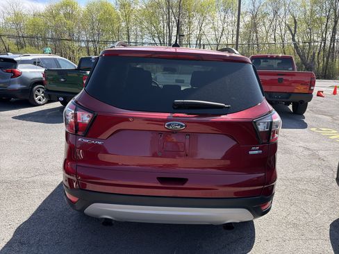 Used 2018 Ford Escape SE w/ SE Sync 3 Package AWD/4WD image 6