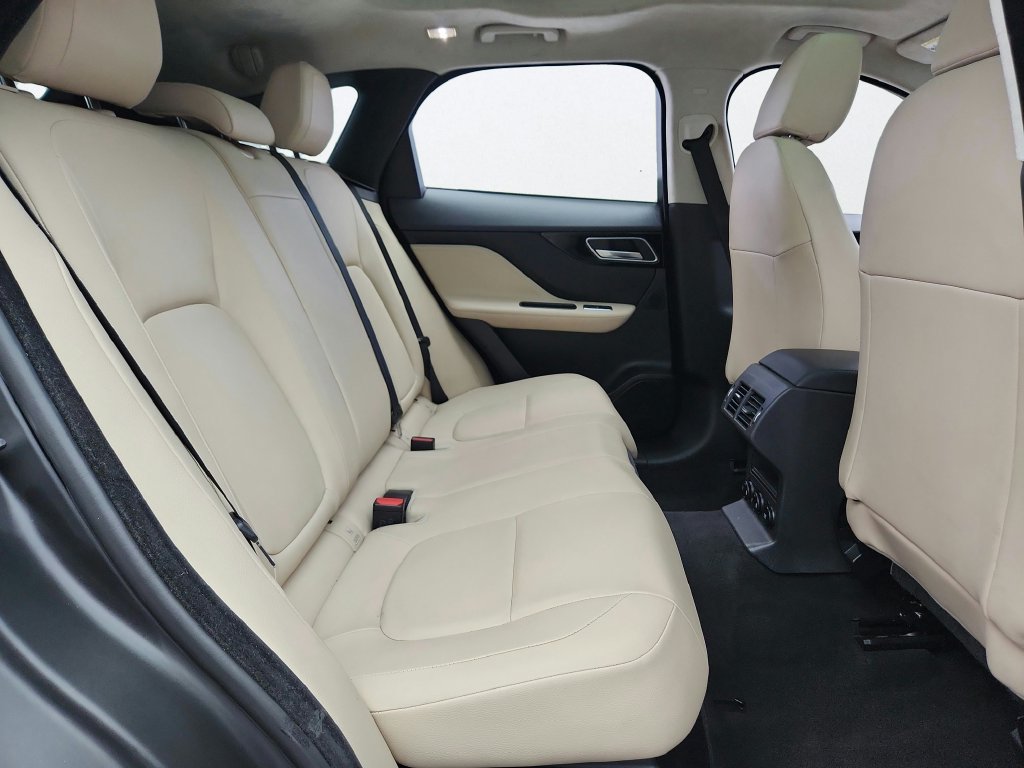 Used 2020 Jaguar F-PACE Premium AWD/4WD image 31