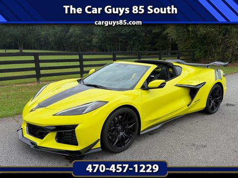 Used 2024 Chevrolet Corvette Z06 RWD image 1