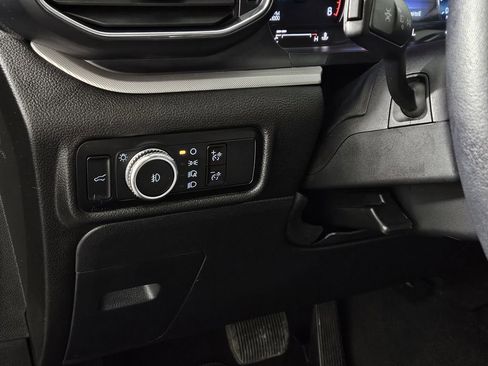 Used 2023 Ford Explorer XLT w/ Equipment Group 202A image 25