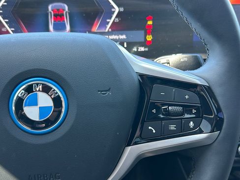 Used 2025 BMW i4 eDrive40 w/ Premium Package RWD image 20