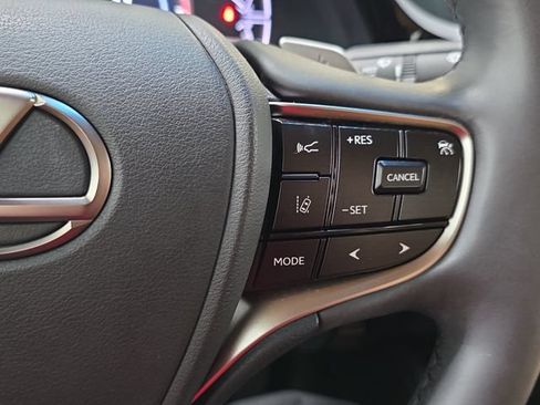 Used 2022 Lexus ES 350 w/ Premium Package FWD image 17