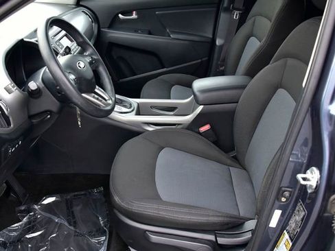 Used 2016 Kia Sportage LX image 10