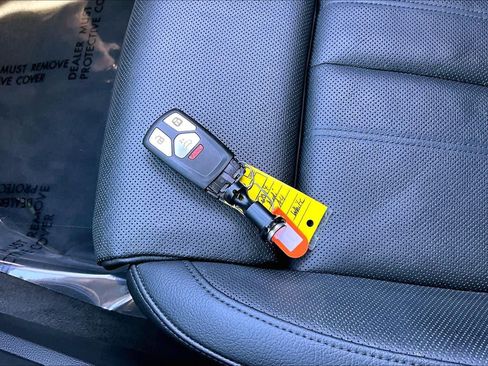 Used 2019 Audi A4 2.0T allroad Premium Plus w/ Premium Plus Package image 14