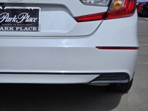 Used 2019 Honda Accord EX image 15