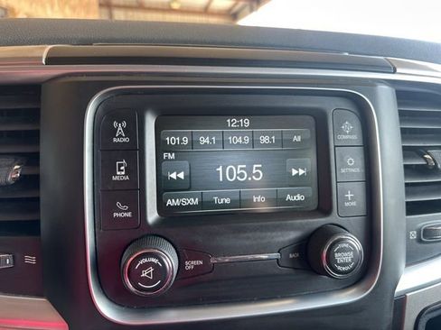 Used 2019 RAM 1500 Classic SLT image 23