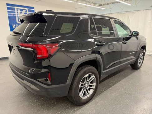 Used 2025 GMC Terrain Elevation AWD/4WD image 2