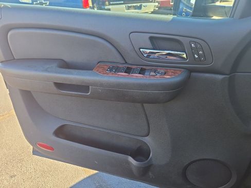 Used 2008 Chevrolet Silverado 3500 LTZ w/ Sun And Navigation Package image 12