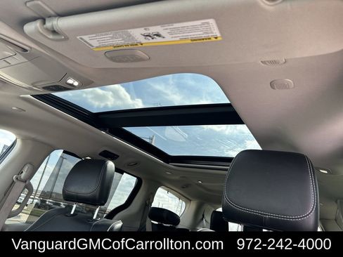 Used 2022 Chrysler Pacifica Limited image 21