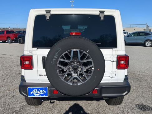 New 2025 Jeep Wrangler Sahara image 4